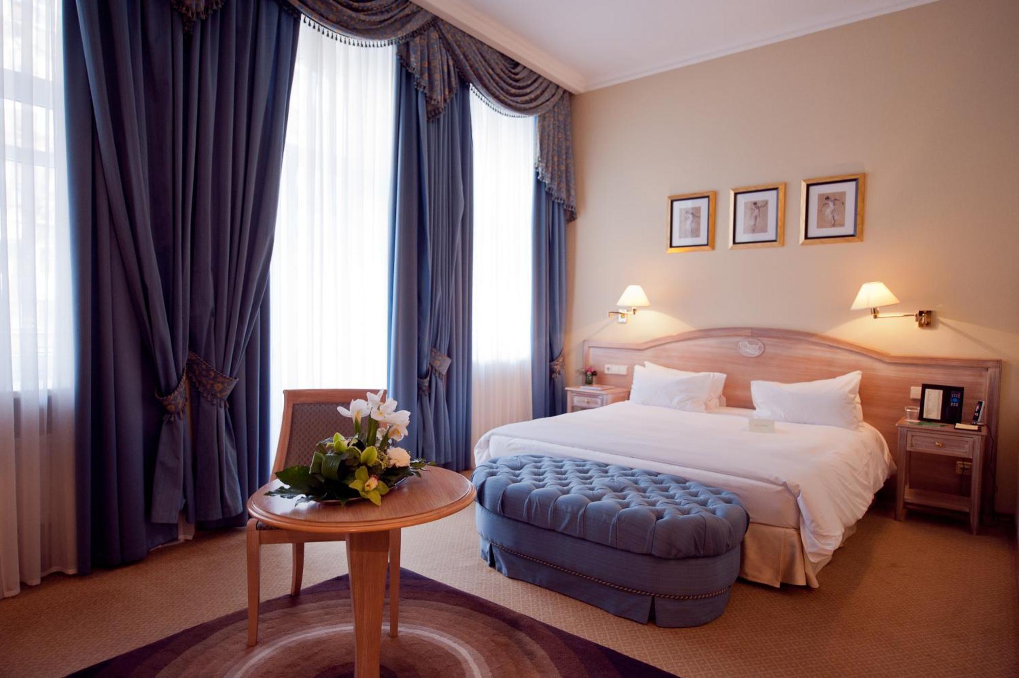 Opera - The Leading Of The World Otel 5*