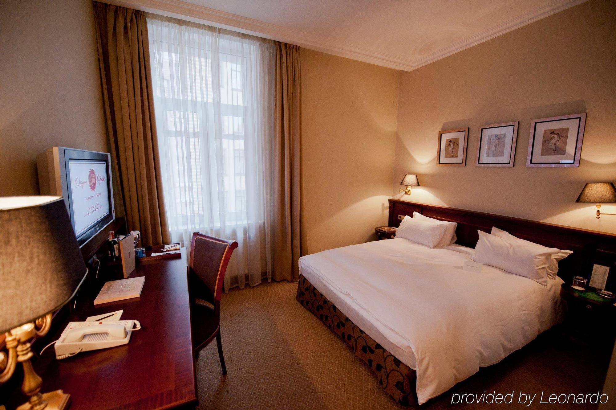 Opera - The Leading Of The World Otel Kiev