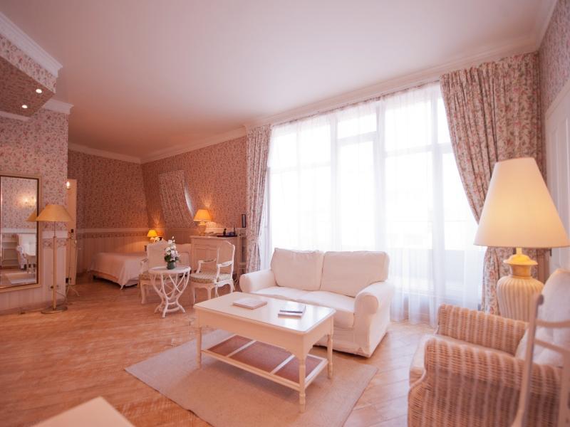 Otel Opera - The Leading Of The World Kiev