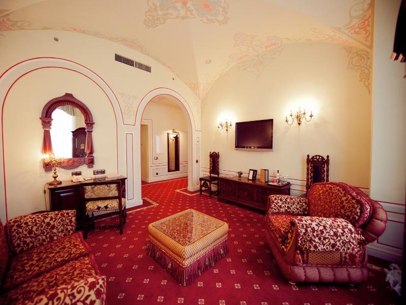 Opera - The Leading Of The World Otel