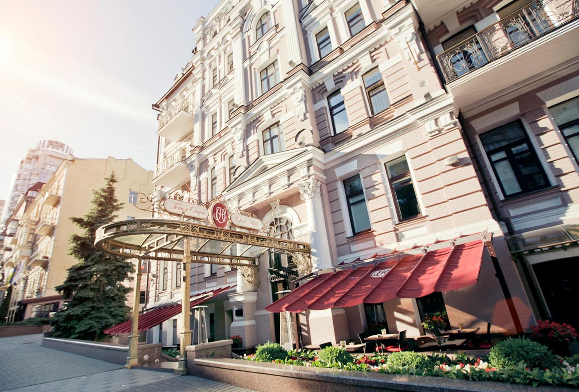 опера - The Leading Of The World 5* Киев