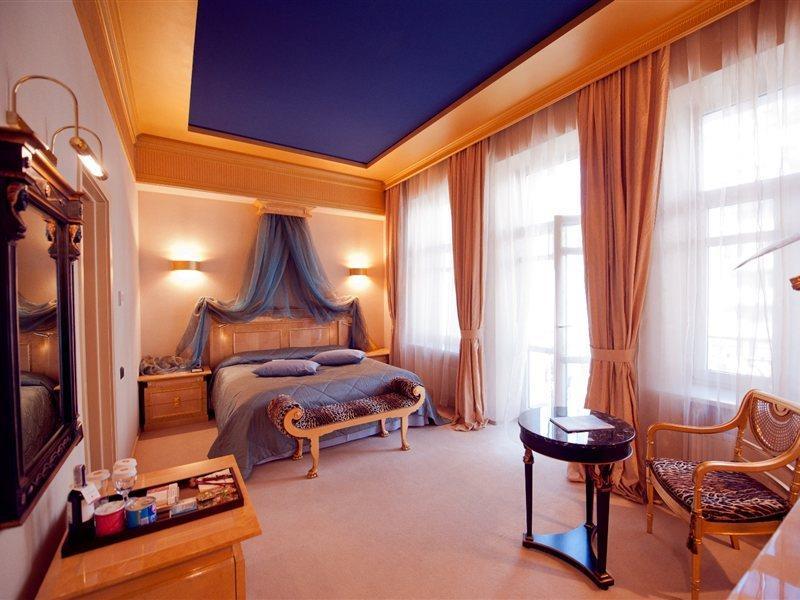 Отель опера - The Leading Of The World 5*