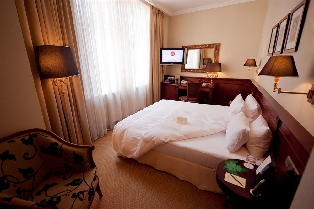 Отель опера - The Leading Of The World 5*